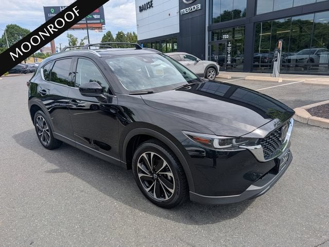 2022 Mazda Mazda CX-5 2.5 S Premium Plus Package in Jet Black Mica — front three-quarter view